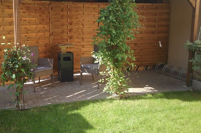 überdachter Fahrradstellplatz